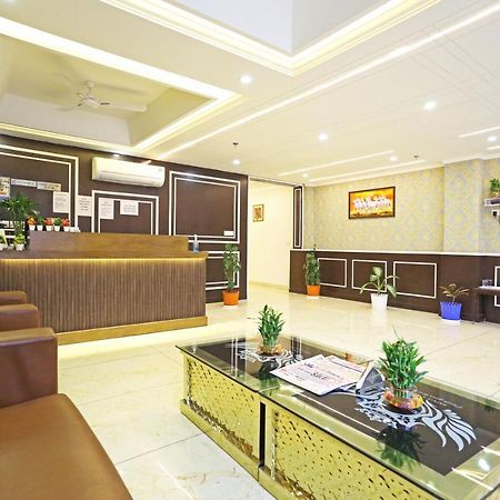 Hotel Decent Suites - Delhi Airport Nowe Delhi Zewnętrze zdjęcie