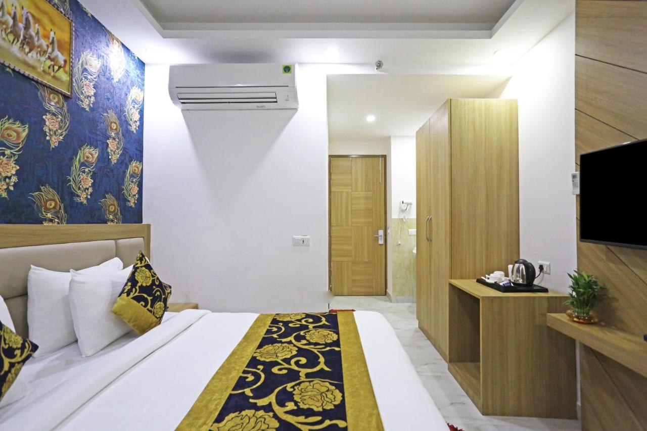 Hotel Decent Suites - Delhi Airport Nowe Delhi Zewnętrze zdjęcie