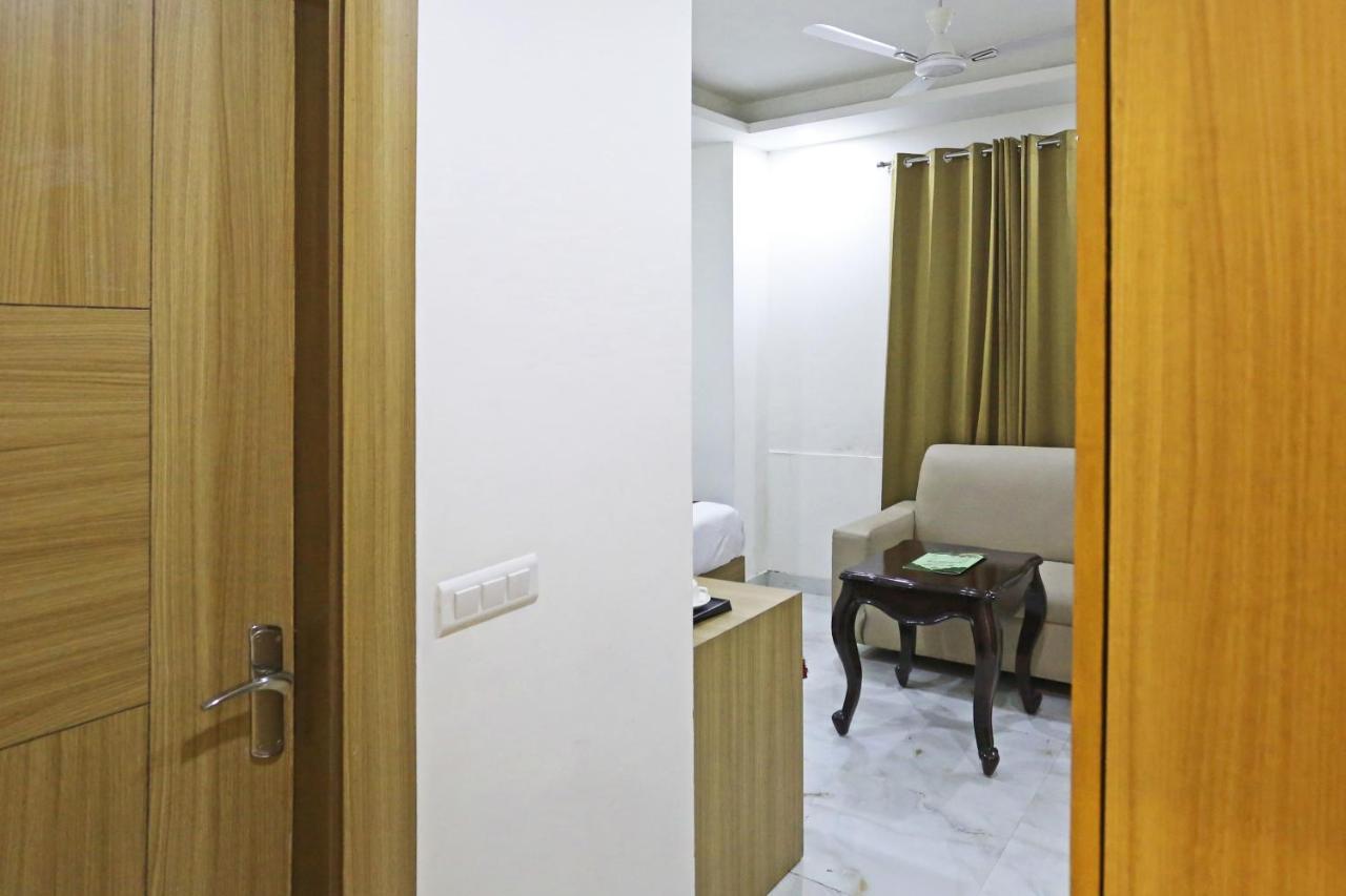 Hotel Decent Suites - Delhi Airport Nowe Delhi Zewnętrze zdjęcie