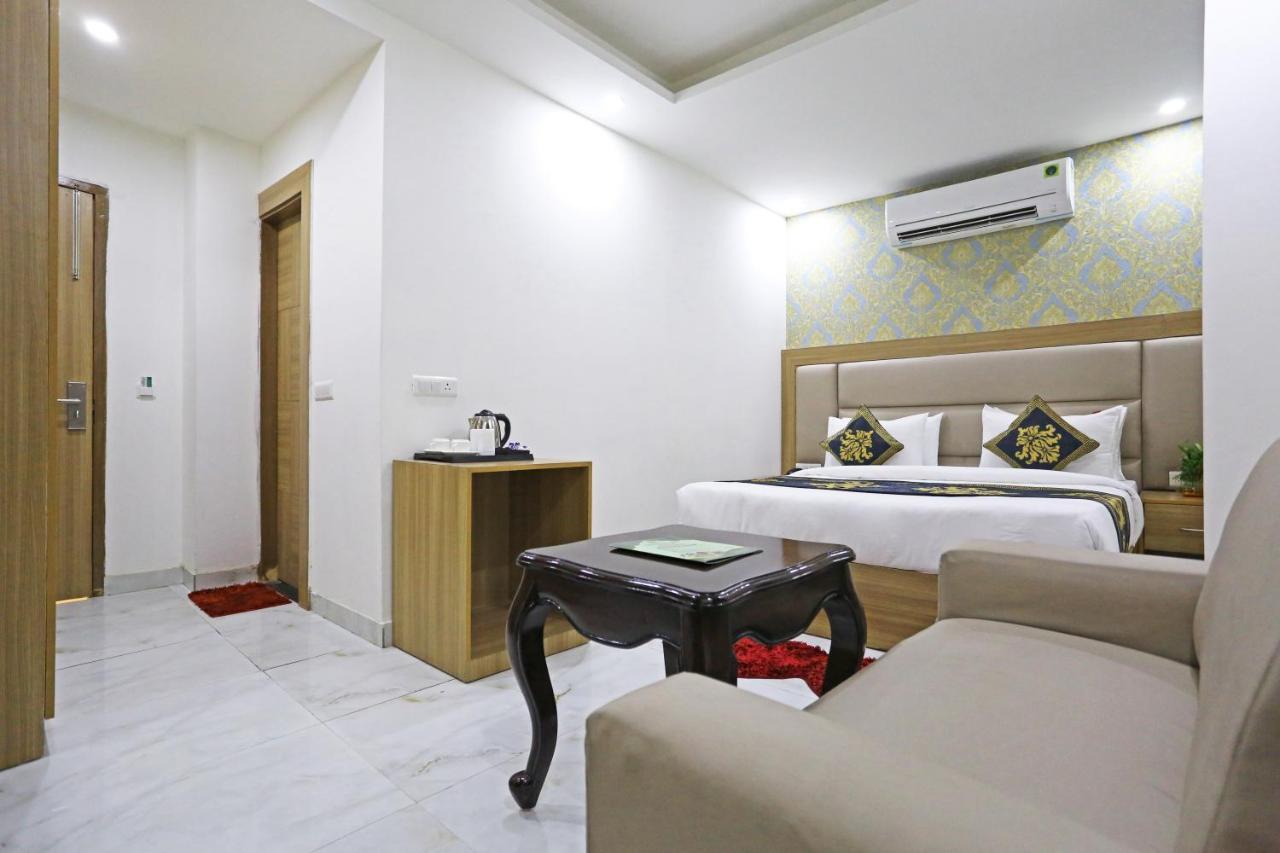 Hotel Decent Suites - Delhi Airport Nowe Delhi Zewnętrze zdjęcie